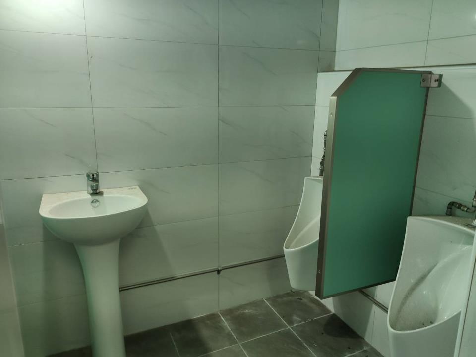 秒租帝王向鳳山稀有店面廠房的第7張圖片